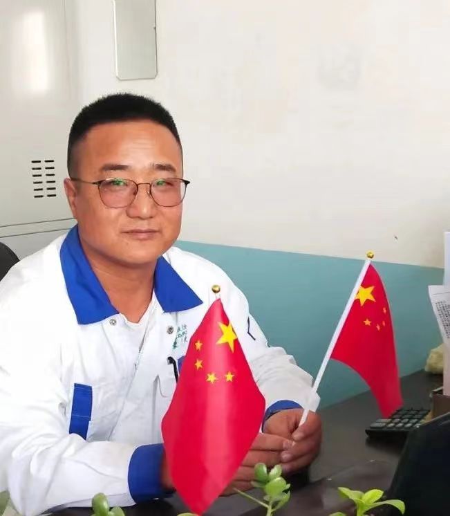 曹愛(ài)軍.jpg 曹愛(ài)軍.jpg