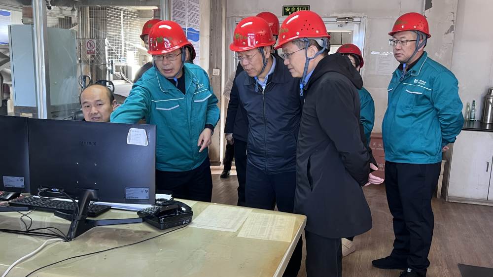 車間調(diào)研_副本.jpg 車間調(diào)研_副本.jpg